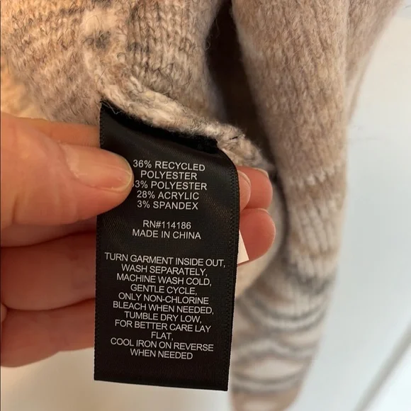 Frye Women's Tan and White Sweater - Picture 3 of 4